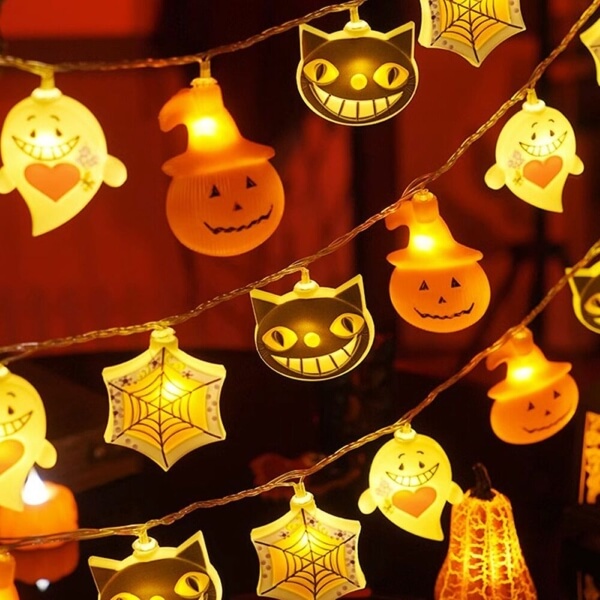 Modee 10 σχέδια Halloween με λαμπάκια LED σε σειρά μπαταρίας 135 m διάφανο καλώδιο σταθερή IP20 Θερμό Λευκό Warm white